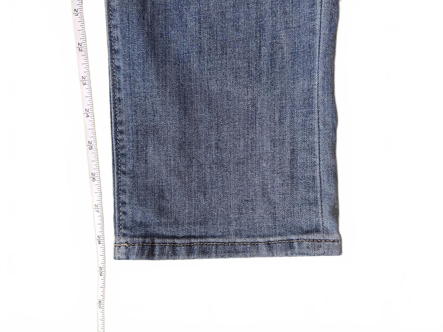 Vera Wang Roll Cuff Capri Jeans - Size 10