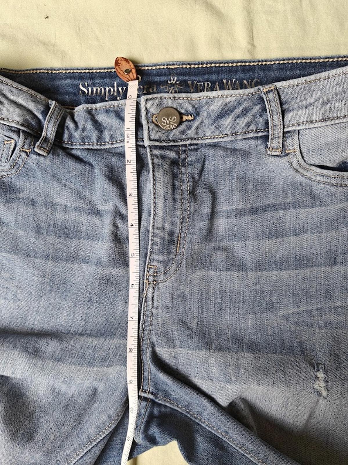 Vera Wang Roll Cuff Capri Jeans - Size 10