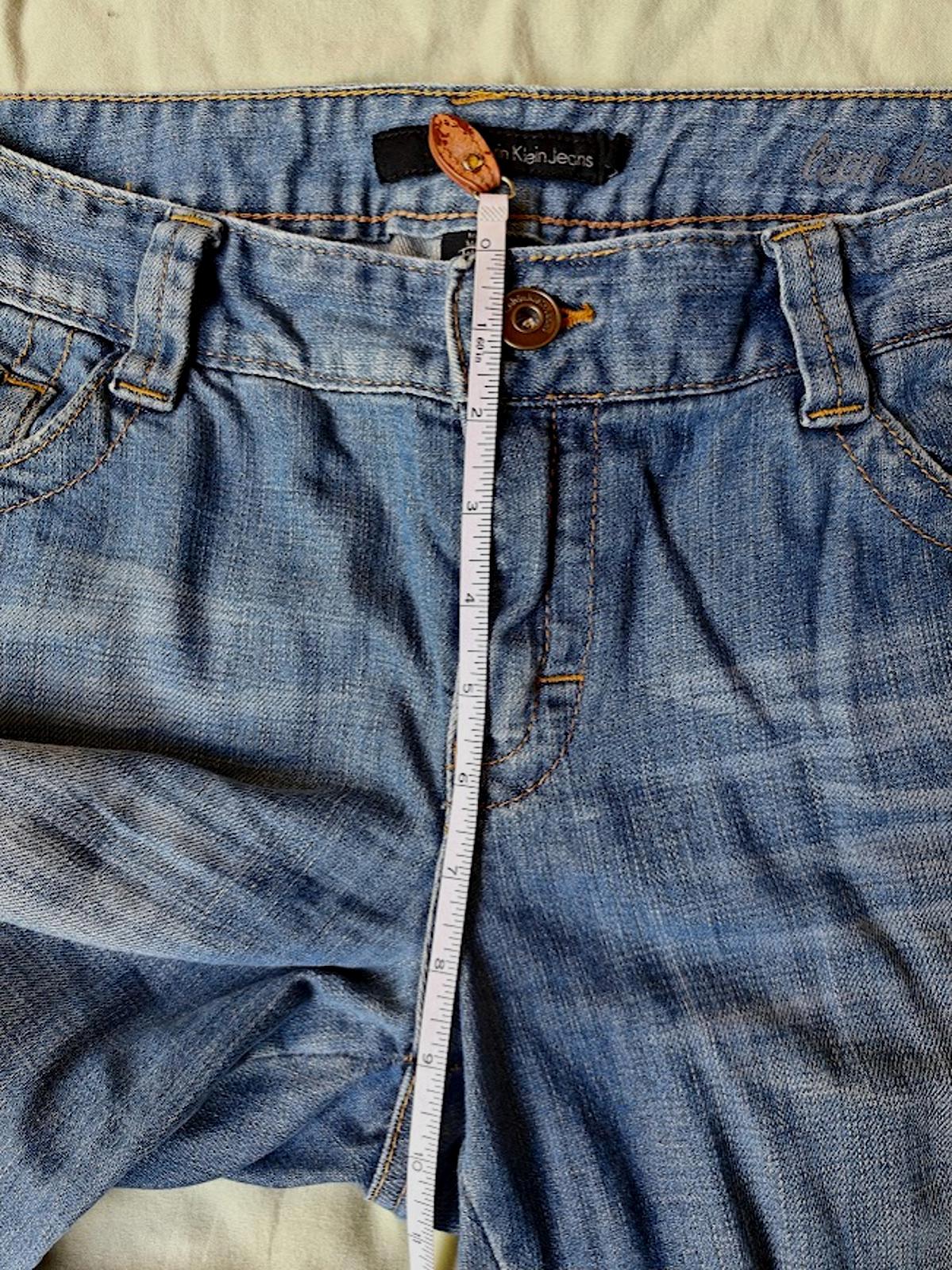Calvin Klein Straight Leg Mid Rise Jeans - Size 10