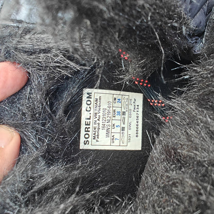 Sorel Tofino II Quilted Waterproof Snow Boots Black/Red Trim Women’s 7