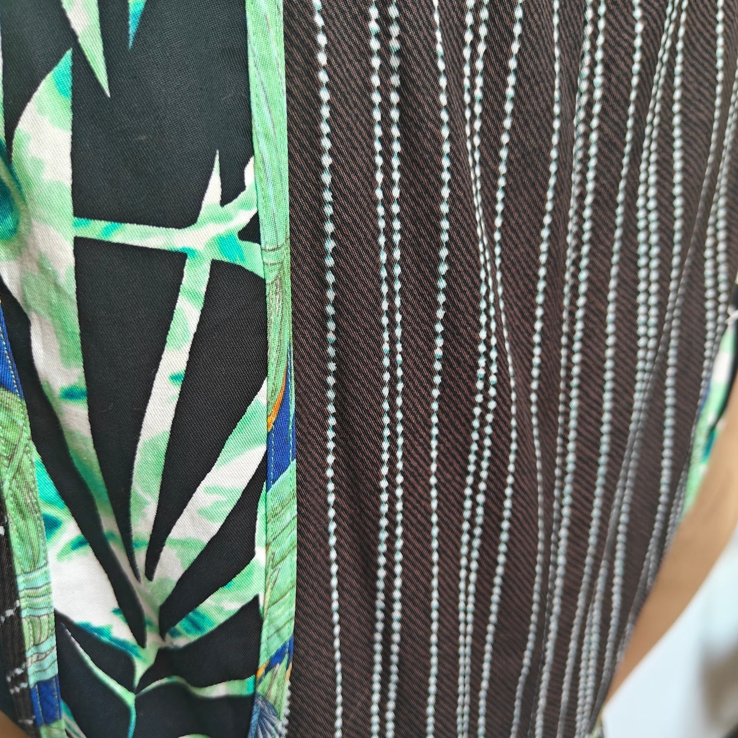 BCBGMAXAZRIA Striped Fit & Flare Dress w/ Tropical Print Trim – Size 12