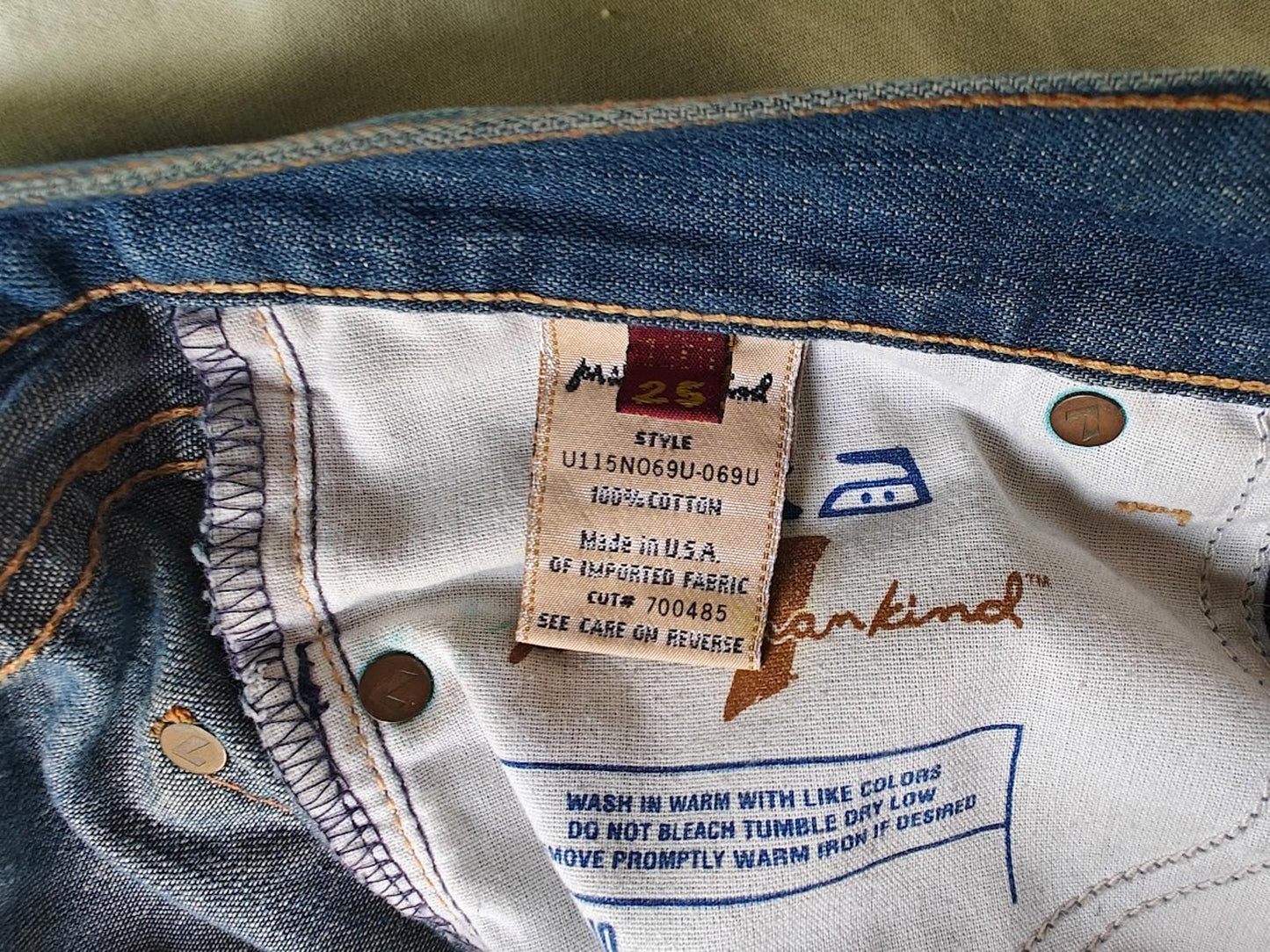 7 for all Mankind Low Rise Boot Cut Jeans - Size 25