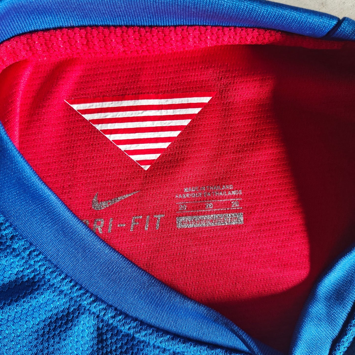 Nike USA Soccer Kids Jersey Dri-FIT Red White Blue Authentic Crest