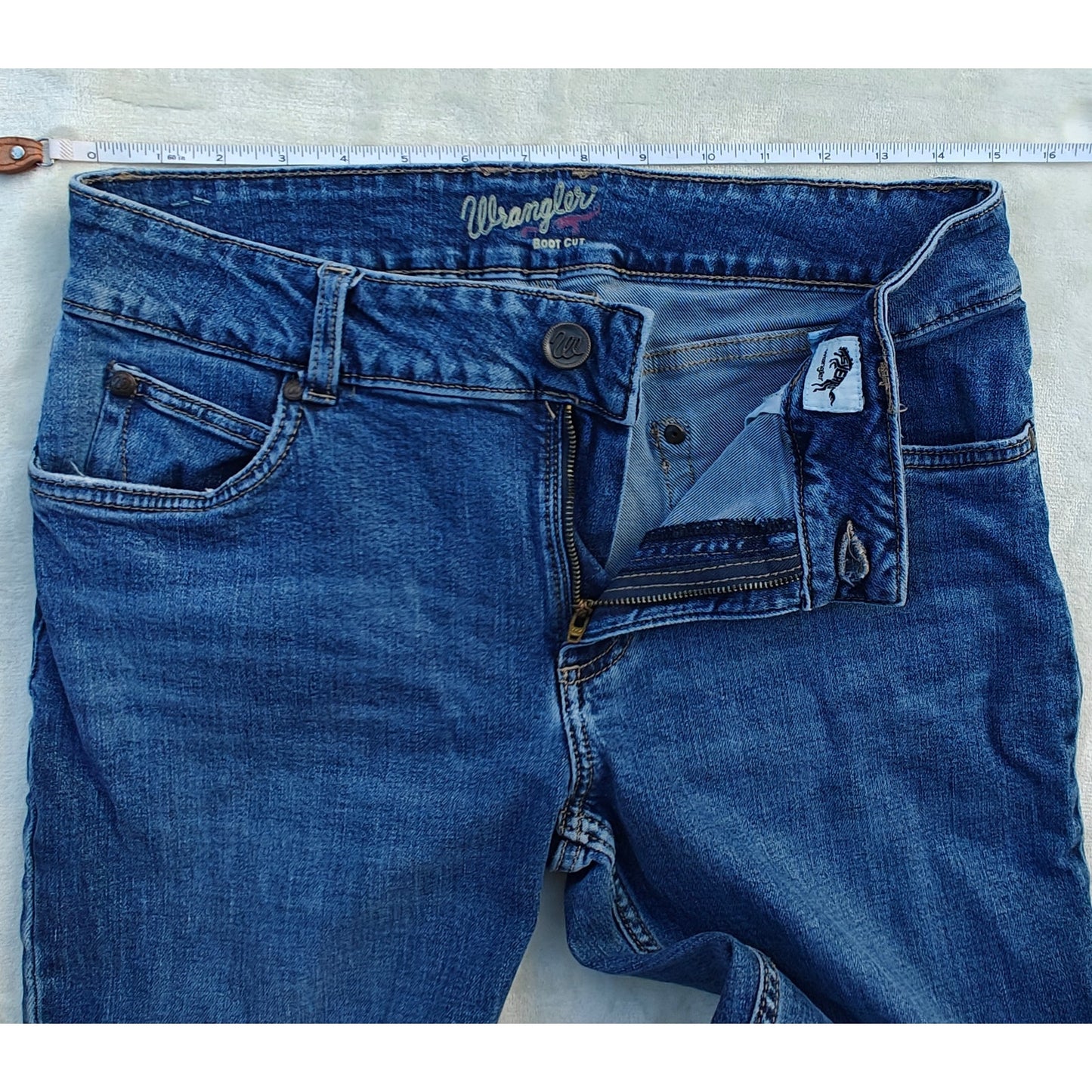 Wrangler Bootcut Jeans Women’s 11 x 32 Medium Wash Stretch Denim