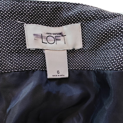 Ann Taylor LOFT Navy Button-Front Pencil Skirt Size 6 Lined Career Office