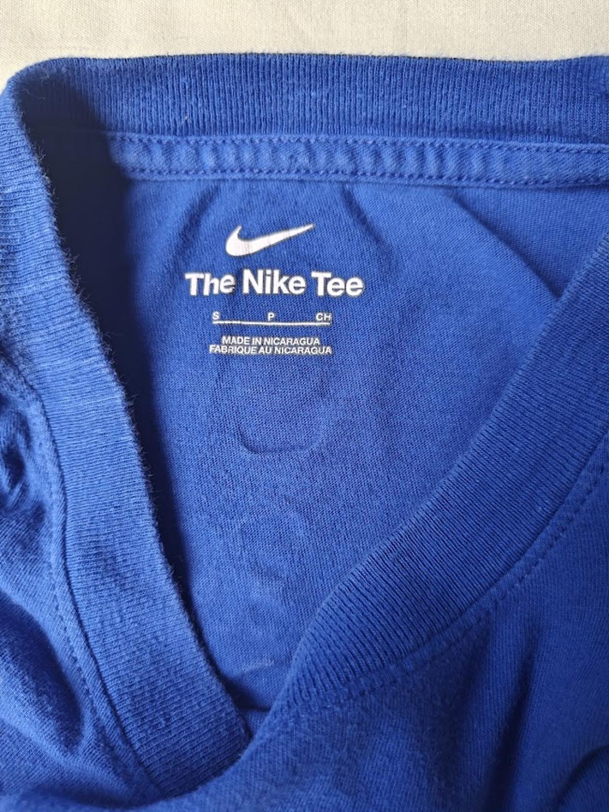 Nike NBA Tyrese Maxey 76ers #0 T-Shirt Men’s Small