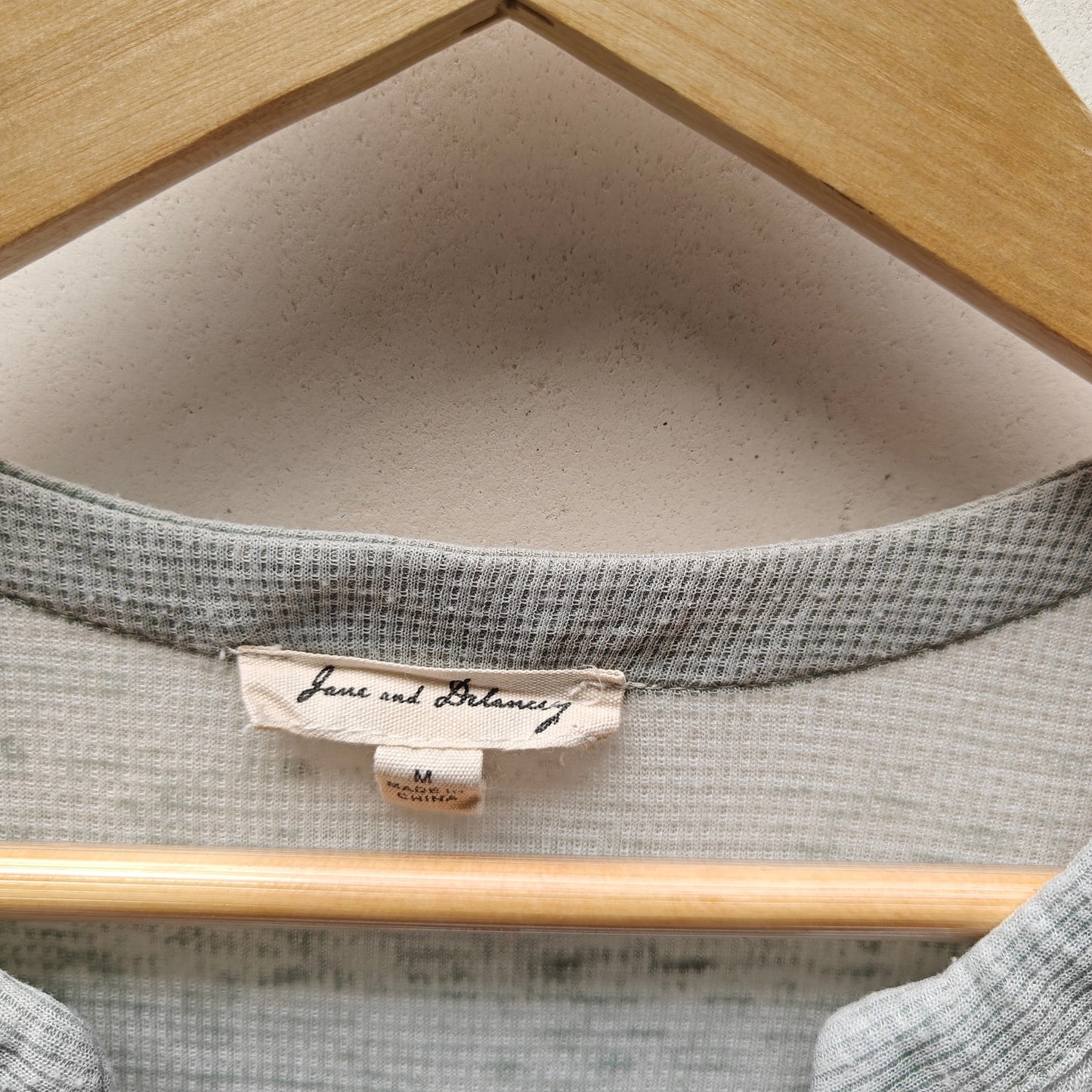 Jane & Delancey Gray Henley Top Roll-Tab Sleeves High-Low Hem Size M