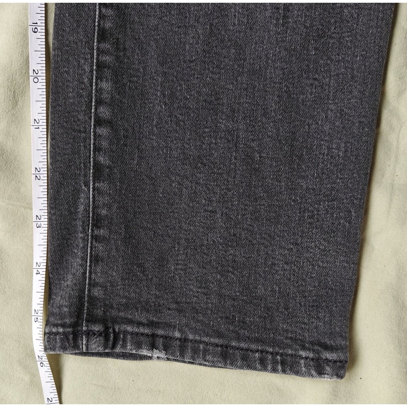 Madewell The Perfect Vintage Crop Jean – Size 27 High-Rise Ankle, Washed Black