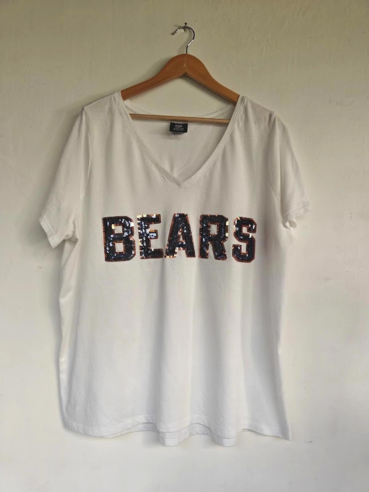 Chicago Bears White Sequin V-Neck Tee - Size 2XL