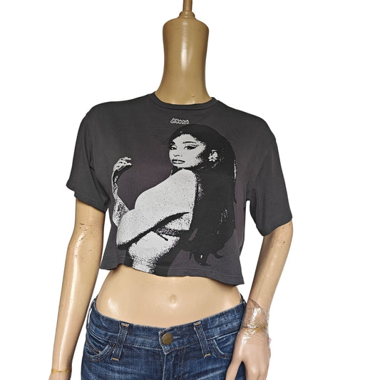Ariana Grande Graphic Crop Tee – 2022 Bravado Licensed Portrait T-Shirt