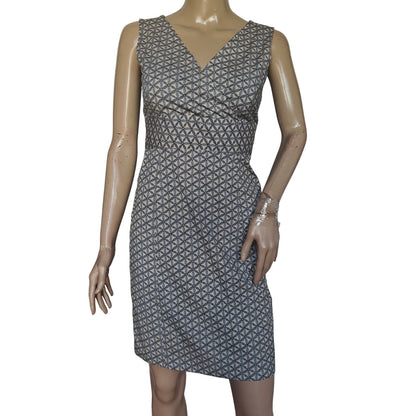 GAP Stretch Geometric Sheath Dress Size 0 | V-Neck, Knee Length, Beige/Black