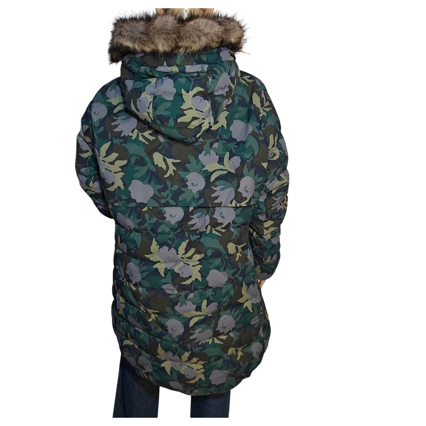 Eddie Bauer Women’s XXL Camo Down Puffer Parka Faux-Fur Hood