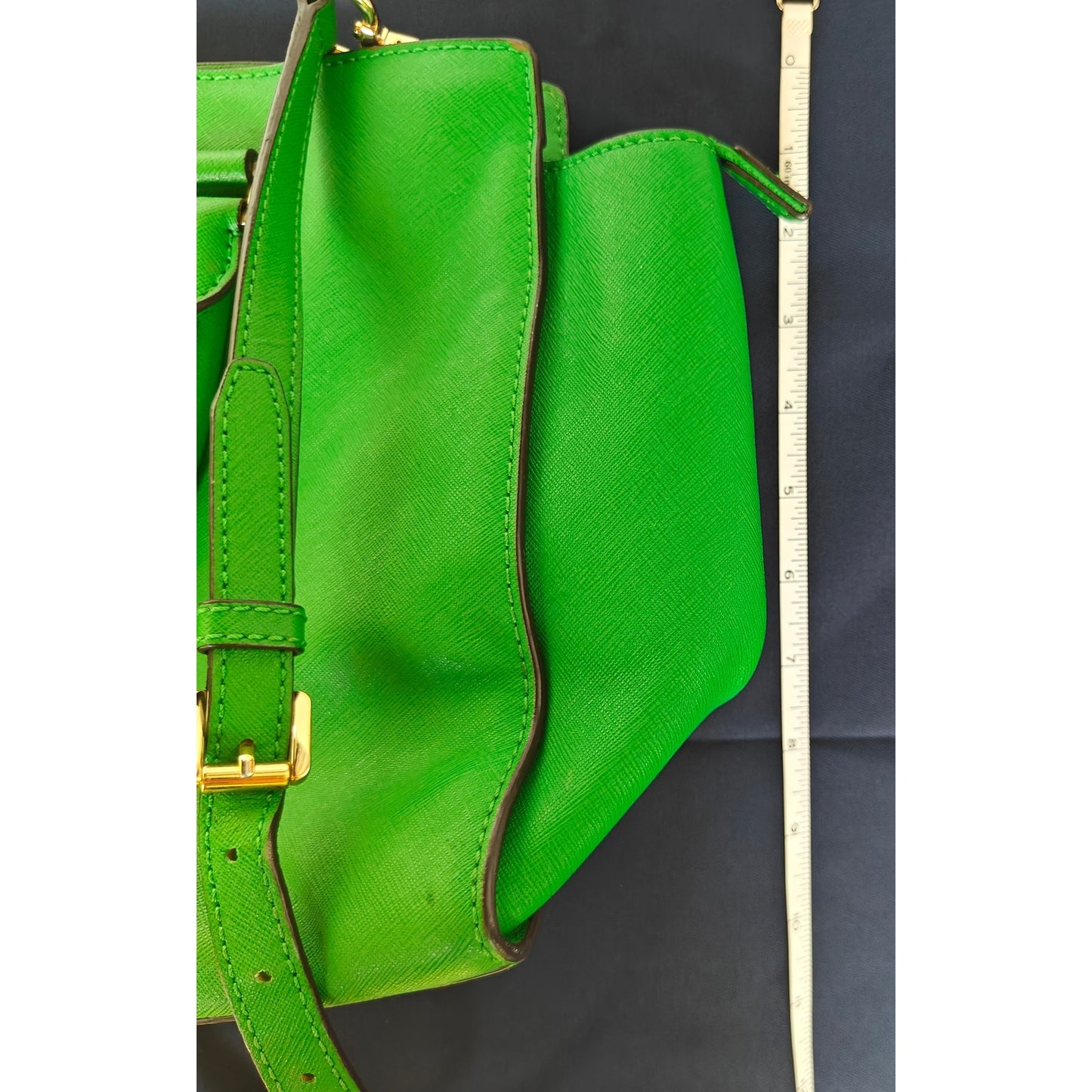 Michael Kors Saffiano Leather Satchel – Kelly Green Structured Zip-Top Tote/Crossbody, Gold Hardware