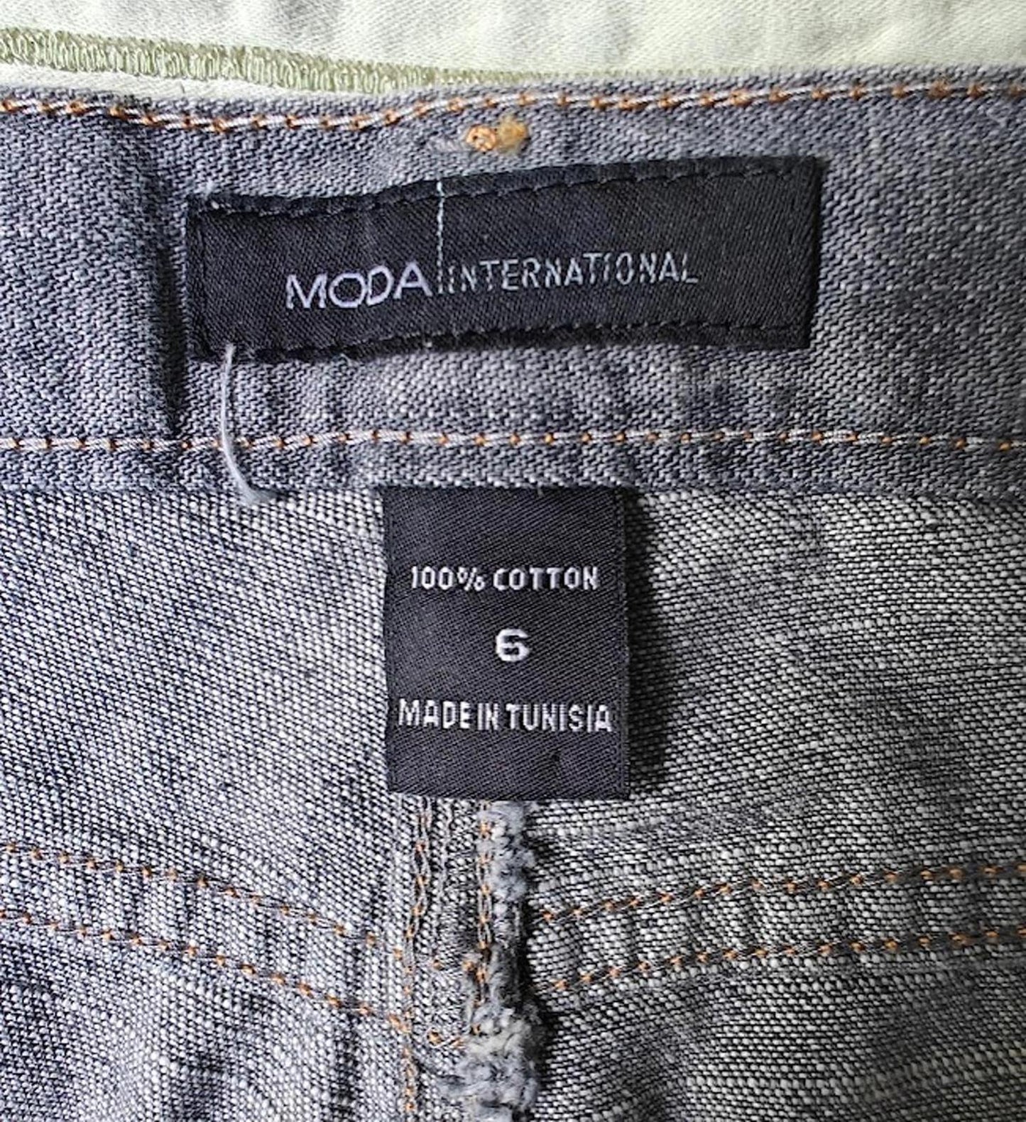 Moda International Gray Straight Leg Button Fly Jeans - Size 6