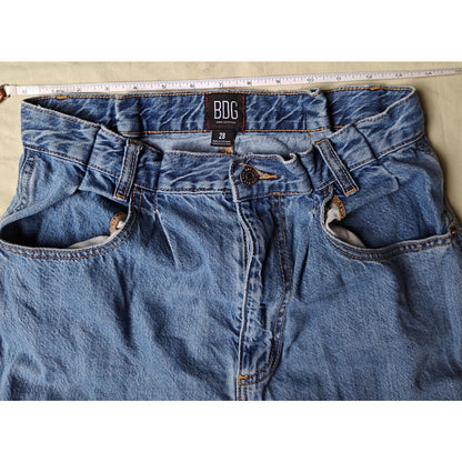BDG High Rise Mom Jeans Blue Tapered Vintage 90s Style Size 28 Urban Outfitters