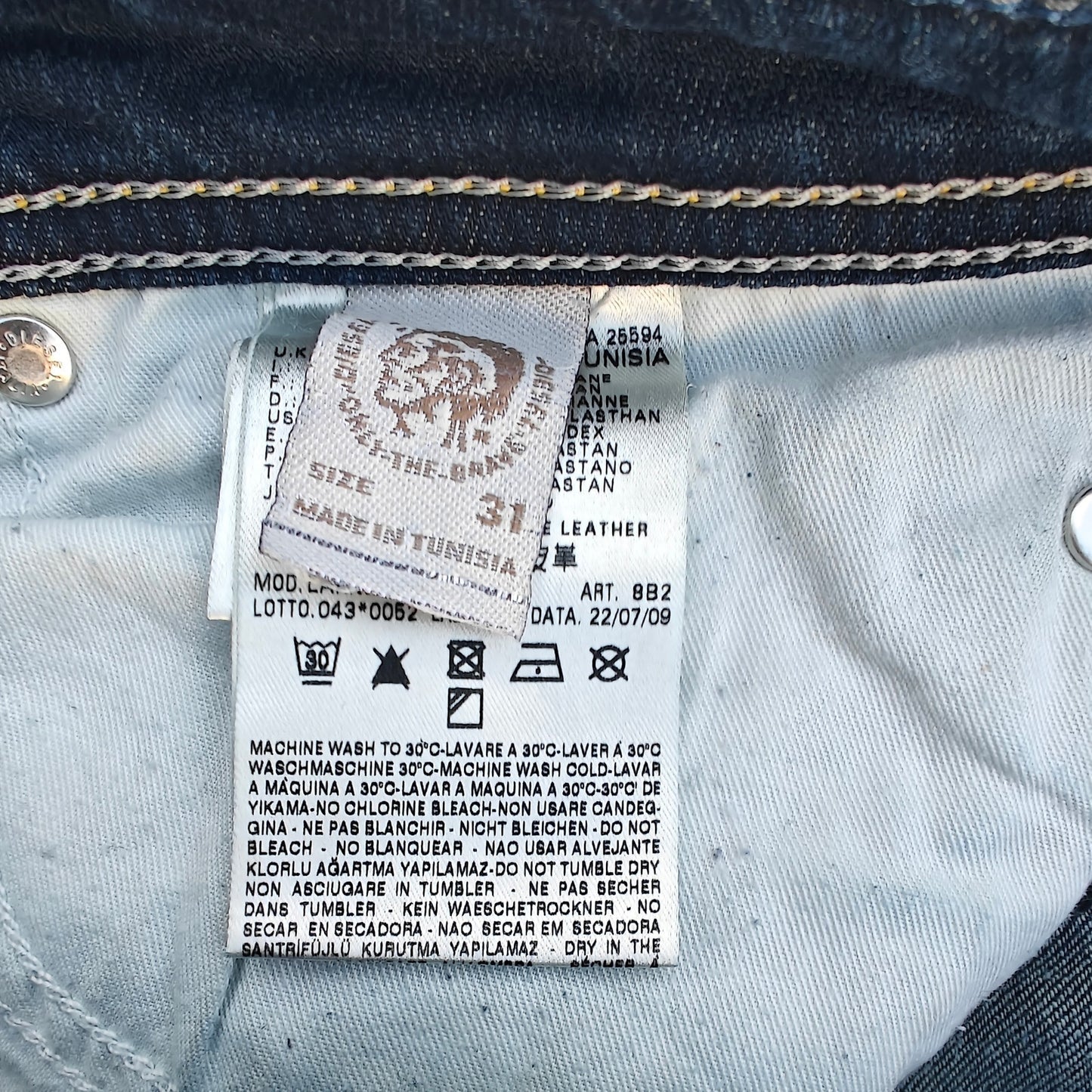 Diesel Larkee W31 Straight Leg Jeans Dark Wash Stretch Button Fly