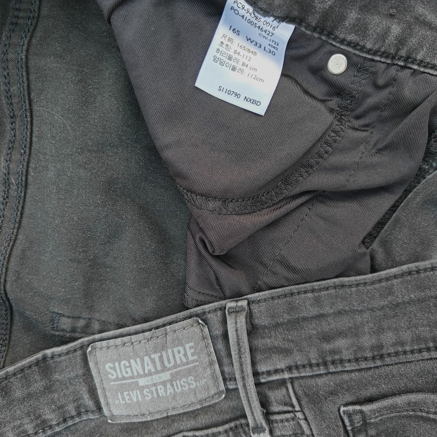 Signature by Levi Strauss & Co. Men’s Jeans 33x30 – Black Stretch Denim