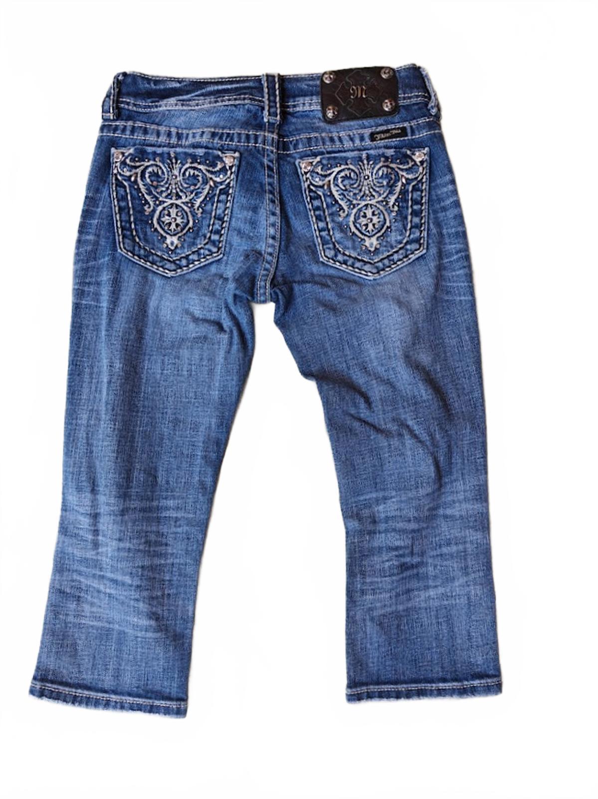 Miss Me Buckle 8 Capri Jeans - Size 26