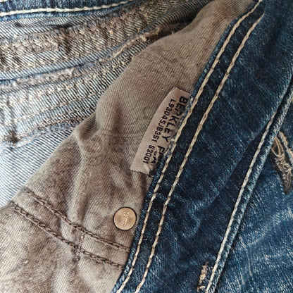 Silver Jeans Co. Berkley Flap Bootcut Jeans Dark Wash Distressed Size 28