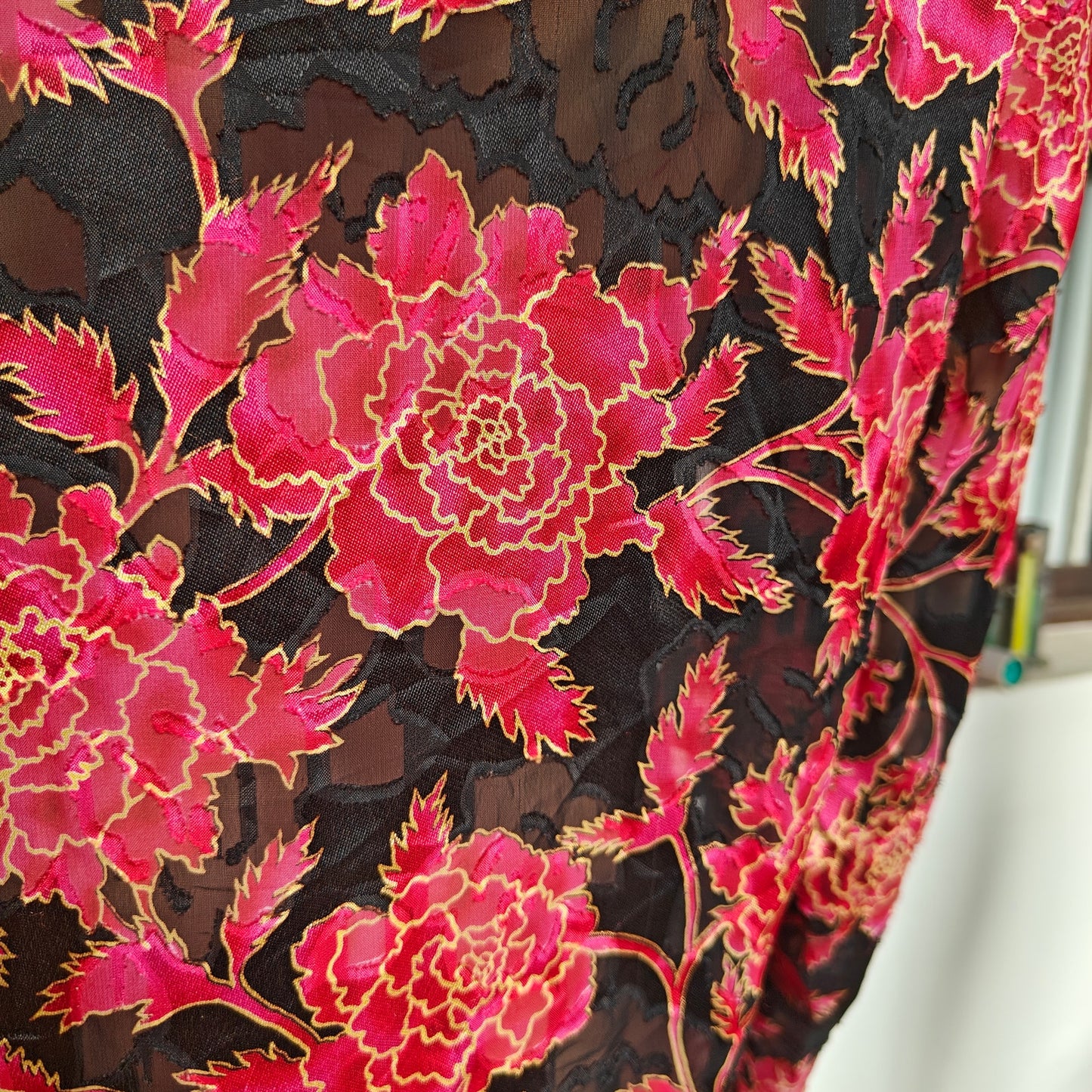 Victoria’s Secret Sheer Floral Nightgown Chemise Black/Red Sz Small