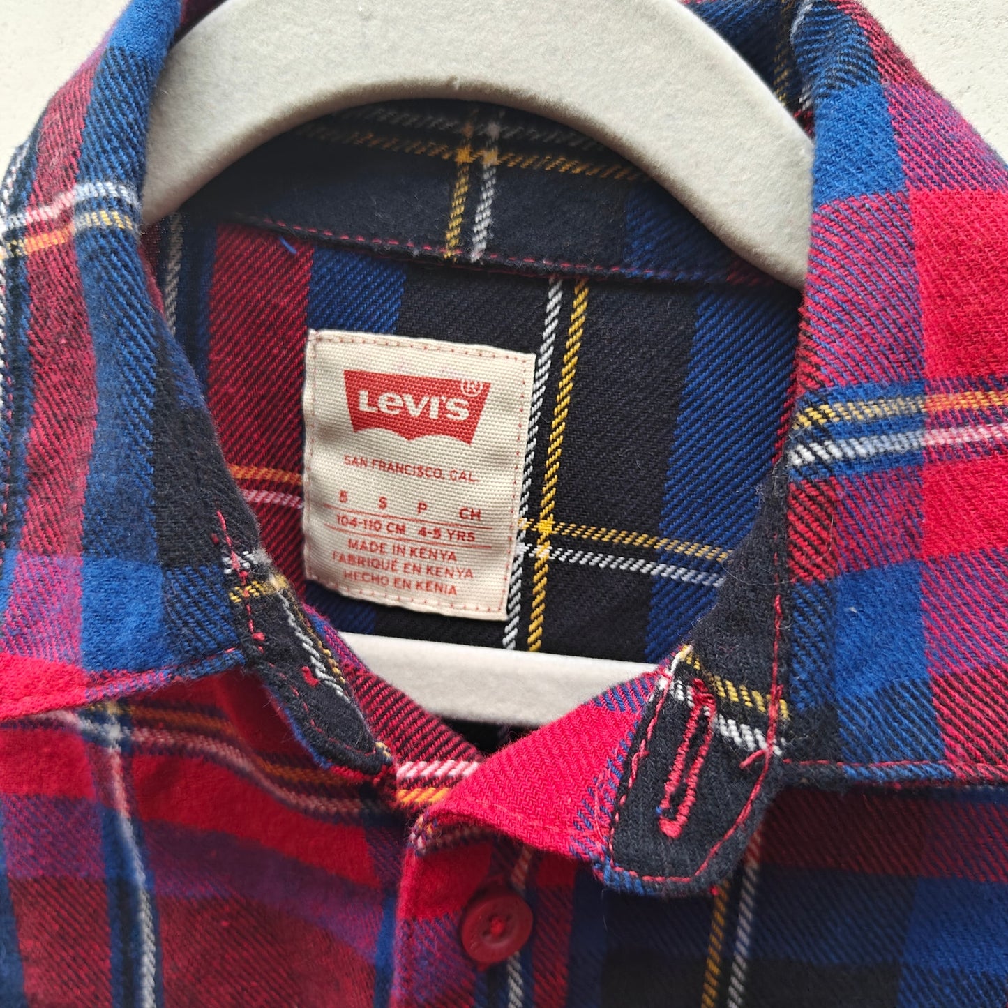 Levi’s Kids Flannel Shirt Red Blue Plaid Size S 4-5Y Button Front Warm Cozy Soft