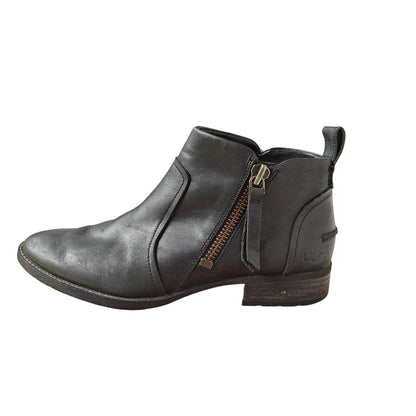 UGG Men’s Black Leather Ankle Boots Sz 10 Zip Buckle Chelsea Style
