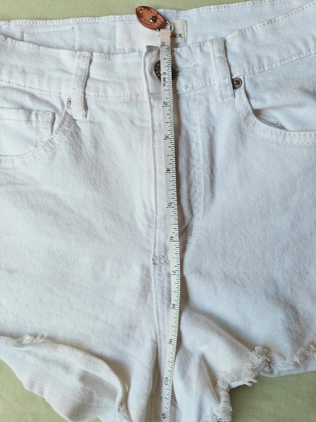Garage White Retro High Rise Denim Shorts Size 5