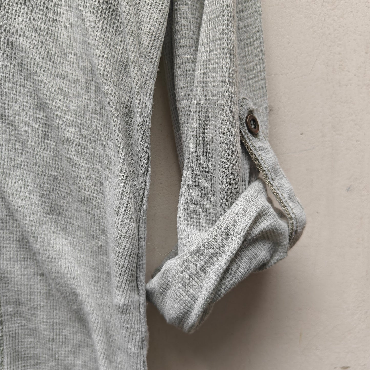 Jane & Delancey Gray Henley Top Roll-Tab Sleeves High-Low Hem Size M