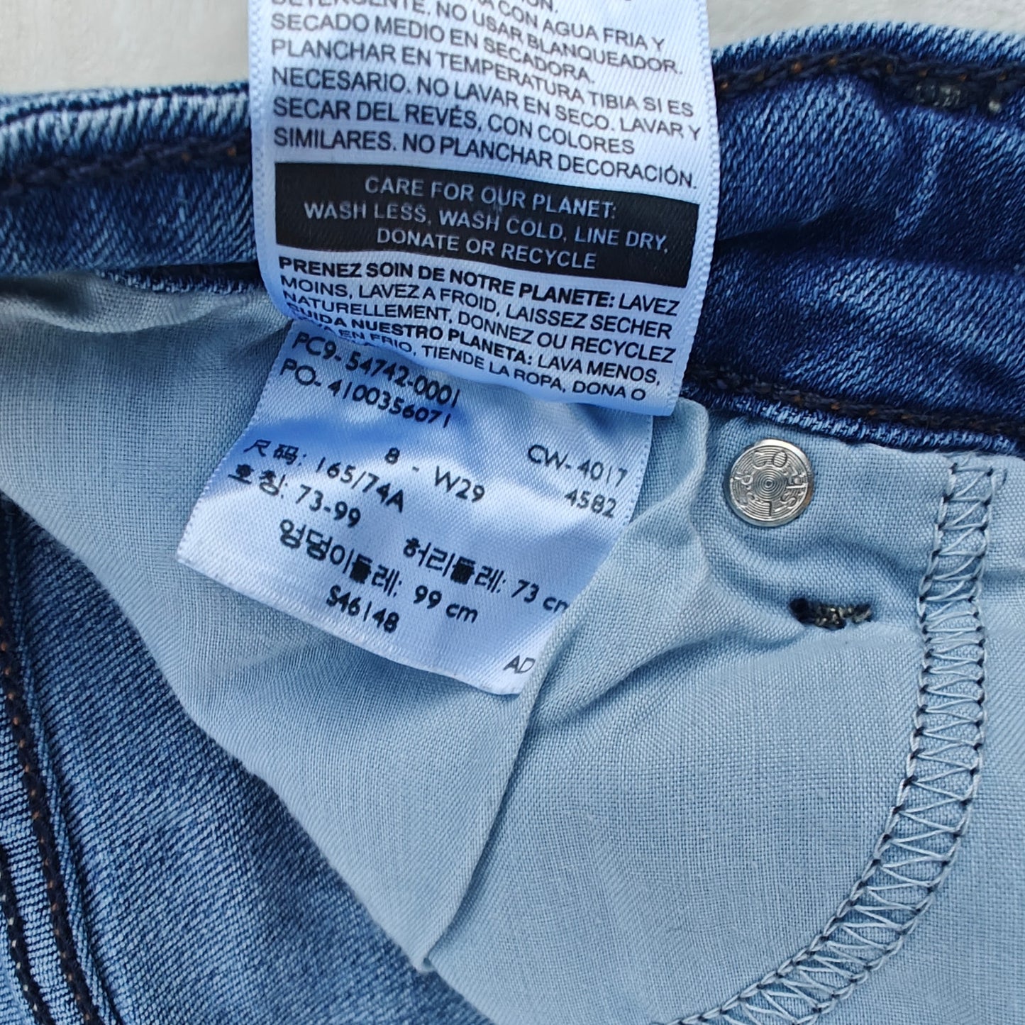 Signature by Levi Strauss High Rise Slim Crop Jeans 8 / W29 Medium Wash